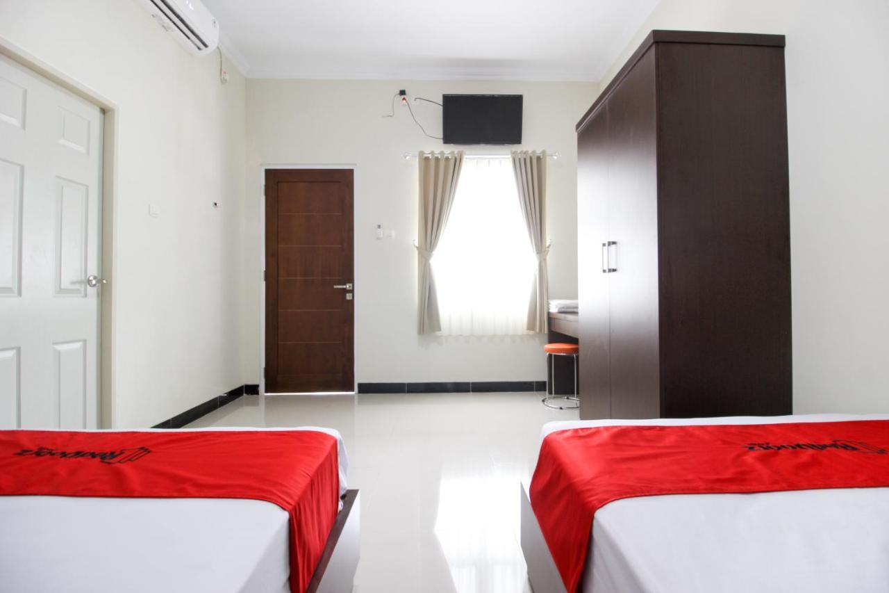 Reddoorz Syariah Plus @ Jakal Bawah 3 Kejayan Exterior foto