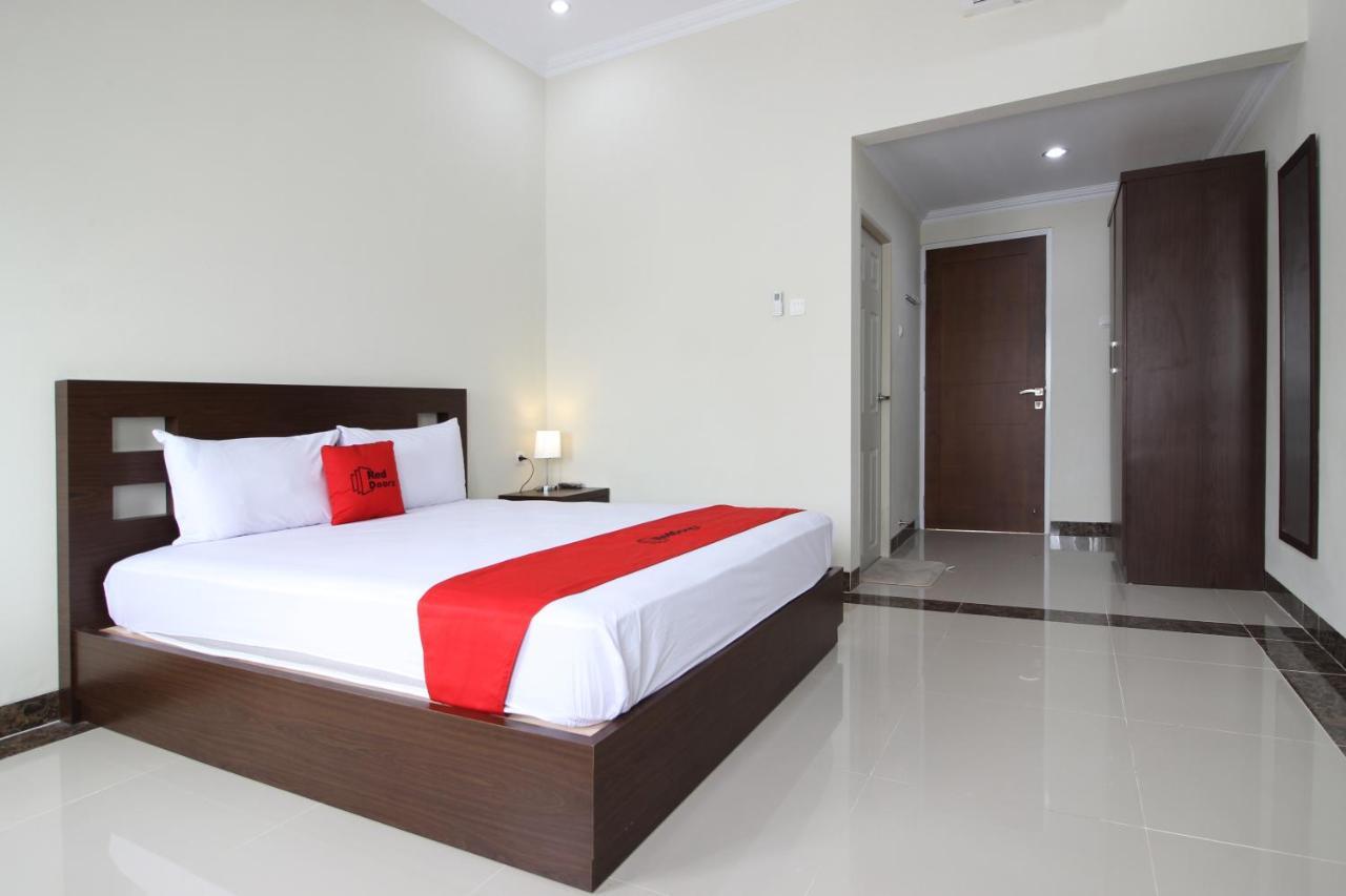 Reddoorz Syariah Plus @ Jakal Bawah 3 Kejayan Exterior foto