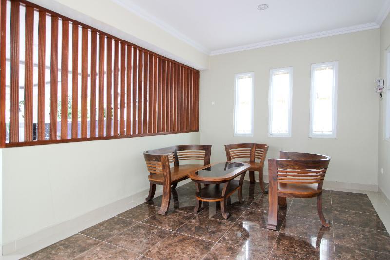 Reddoorz Syariah Plus @ Jakal Bawah 3 Kejayan Exterior foto